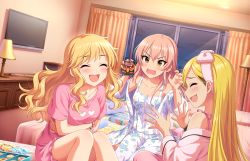 Rule 34 | 3girls, bare legs, bare shoulders, bed, blonde hair, blush, bow, breasts, closed eyes, crossed arms, curly hair, curtains, fujimoto rina, hair bow, idolmaster, idolmaster cinderella girls, indoors, jougasaki mika, lamp, lampshade, large breasts, long hair, multiple girls, official art, ohtsuki yui, on bed, open mouth, red hair, shirt, sitting, sleepwear, smile, snack, straight hair, t-shirt, teeth, television, window, yellow eyes