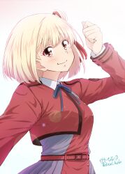 Rule 34 | 1girl, belt, blonde hair, blue background, blue ribbon, clenched hand, closed mouth, commentary request, diesel-turbo, dress, gradient background, grey dress, hair ribbon, highres, long sleeves, looking at viewer, lycoris recoil, lycoris uniform, multicolored background, neck ribbon, nishikigi chisato, pink background, red belt, red dress, red eyes, red ribbon, ribbon, short hair, smile, solo, twitter username, two-tone dress