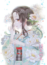 Rule 34 | 1girl, :d, animal, animal on shoulder, black hair, checkered sash, chinese zodiac, commentary request, dragon, eastern dragon, floral background, floral print, flower, grey kimono, hand up, highres, japanese clothes, kimono, long sleeves, naruse chisato, obi, open mouth, original, parted bangs, print kimono, red eyes, sash, simple background, smile, solo, translation request, upper body, white background, white flower, wide sleeves, year of the dragon