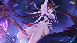 Rule 34 | 1girl, bare legs, bare shoulders, blue headwear, breasts, brown hair, building, chinese clothes, highres, holding, holding sword, holding weapon, honkai (series), honkai impact 3rd, incoming attack, jian (weapon), large breasts, li sushang, li sushang (jade knight), logo, long hair, looking at viewer, night, official art, official wallpaper, outdoors, smile, solo, sword, v-shaped eyebrows, very long hair, weapon