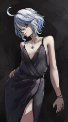 Rule 34 | 1girl, ahoge, alternate costume, black dress, blue eyes, blue hair, bracelet, breasts, closed mouth, collarbone, commentary, dark background, dress, furina (genshin impact), genshin impact, grey hair, hand on own hip, highres, jewelry, light blue hair, looking at viewer, multicolored hair, necklace, short hair, side slit, sleeveless, sleeveless dress, small breasts, smile, solo, sozoroame