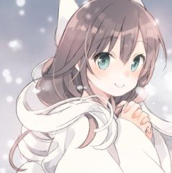 Rule 34 | 10s, 1girl, bad id, bad twitter id, breath, brown hair, commentary request, harikamo, long hair, out of frame, own hands clasped, own hands together, smile, snowing, solo, tatsumi kon, urara meirochou, white hair, winter