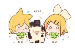 Rule 34 | 1boy, 1girl, 2021, :i, ^^^, afterimage, blonde hair, blush stickers, bow, brother and sister, chibi, chinese zodiac, commentary, cow, dress, fur-trimmed dress, fur trim, hair bow, hair ornament, hairclip, kagamine len, kagamine rin, kitsune no ko, short hair, siblings, solid circle eyes, speaker, spiked hair, standing, star (symbol), swept bangs, twins, vocaloid, waving arm, white background, white bow, white dress, year of the ox