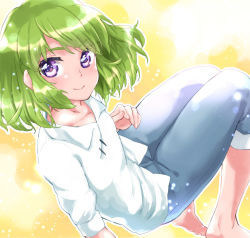 Rule 34 | 00s, 1boy, androgynous, bad id, bad pixiv id, bakuten shoot beyblade, barefoot, beyblade, blush, capri pants, casual, denim, dutch angle, feet, glowing, green hair, jeans, light particles, light smile, looking at viewer, looking back, male focus, mutou mato, olivier boulanger, outline, pants, profile, purple eyes, shirt, short hair, sitting, smile, soles, solo, yellow background