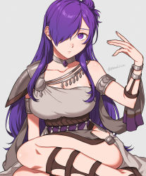 Rule 34 | 1girl, ancient greek clothes, arm up, armor, breasts, cleavage, collar, dancer (fire emblem: three houses), dress, fire emblem, fire emblem: three houses, fire emblem warriors: three hopes, greco-roman clothes, hair bun, hair over one eye, highres, jewelry, large breasts, nintendo, one eye covered, peach11 01, purple eyes, purple hair, serious, shez (female) (fire emblem), shez (fire emblem), shoulder armor, simple background, single hair bun, thighs, twitter username