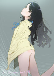 Rule 34 | 1girl, ass, black hair, bottomless, from side, grey background, hand in pocket, hood, hoodie, leg up, long hair, looking at viewer, looking back, naked hoodie, o3o, original, signature, solo, tanaka masayoshi, twitter username, yellow hoodie