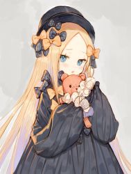 Rule 34 | 1girl, abigail williams (fate), black bow, black dress, black hat, blonde hair, blue eyes, blush, bow, dress, fate/grand order, fate (series), grey background, hair bow, hands in opposite sleeves, hat, holding, holding stuffed toy, long hair, long sleeves, orange bow, parted bangs, parted lips, rosette (yankaixuan), solo, stuffed animal, stuffed toy, teddy bear, upper body, very long hair