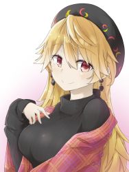 Rule 34 | 1girl, alternate costume, black hat, black sweater, blonde hair, breasts, closed mouth, earrings, gradient background, hat, highres, jewelry, junko (touhou), large breasts, long hair, long sleeves, looking at viewer, red eyes, shawl, smile, solo, sweater, touhou, turtleneck, turtleneck sweater, tyouseki, upper body
