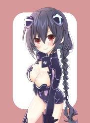 Rule 34 | 1girl, black hair, bodysuit, boots, braid, breasts, cleavage, closed mouth, collar, d-pad, d-pad hair ornament, gekijigen tag: blanc + neptune vs zombie gundan, gloves, hair ornament, hairclip, highres, long hair, medium breasts, moya 44444, nepnep connect: chaos chanpuru, neptune (neptunia), neptune (series), noire (neptunia), purple heart (neptunia), red background, red eyes, smile, thighs, tsundere, vvvtune