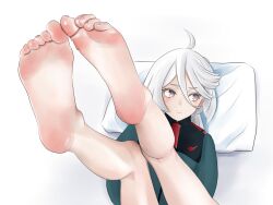 Rule 34 | 1girl, absurdres, ahoge, bare legs, barefoot, blush, feet, foot focus, grey eyes, gundam, gundam suisei no majo, hair between eyes, highres, legs up, lips, long hair, looking to the side, lying, miorine rembran, on back, parted lips, shirow (mha03133), soles, toenails, toes, white hair