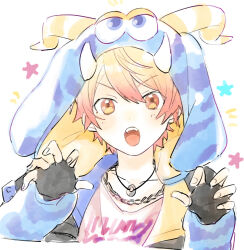 Rule 34 | 1boy, animal hat, black gloves, blonde hair, chain, chain necklace, commentary request, fingerless gloves, fingernails, gloves, gradient hair, hat, hibiku twilight parade (project sekai), highres, jewelry, long sleeves, male focus, mokux (mo ku), multicolored hair, necklace, open mouth, orange eyes, orange hair, paw pose, project sekai, short hair, solo, star (symbol), teeth, tenma tsukasa, upper body, upper teeth only, white background