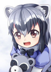 Rule 34 | &gt;:d, 10s, 1girl, :d, animal ears, black hair, bow, bowtie, brown eyes, commentary, common raccoon (kemono friends), dot nose, fang, fur collar, grey hair, hair between eyes, highres, kemono friends, looking at viewer, multicolored hair, open mouth, puffy short sleeves, puffy sleeves, raccoon, raccoon ears, short sleeves, simple background, smile, solo, upper body, v-shaped eyebrows, white background, yasume yukito