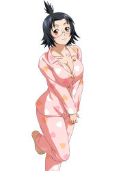 Rule 34 | 1girl, barefoot, black hair, breasts, cleavage, feet, female focus, glasses, heart, heart print, ikkitousen, large breasts, long sleeves, pajamas, rikuson hakugen, simple background, solo, topknot, white background