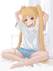 Rule 34 | 1girl, absurdres, ahoge, arms up, bare legs, barefoot, bed sheet, blonde hair, blue shorts, blush, bocchi the rock!, braid, closed mouth, commentary, eyelashes, full body, head tilt, highres, ijichi nijika, jianshu, legs, long hair, looking at viewer, on bed, paw print, pillow, shirt, shorts, side braid, sidelocks, simple background, sitting, smile, solo, straight hair, toes, twintails, very long hair, white background, white shirt, yellow eyes