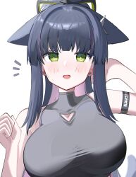 :d absurdres animal_ears arknights arm_behind_head arm_strap arm_up bare_shoulders black_hair black_shirt blush breasts bright_pupils cleavage_cutout clothes_writing clothing_cutout colored_inner_hair commentary green_eyes highres jessica_(arknights) large_breasts long_hair looking_at_viewer multicolored_hair notice_lines open_mouth pink_hair shirt simple_background sleeveless sleeveless_shirt smile spam_(spamham4506) turtleneck turtleneck_shirt upper_body white_background white_pupils