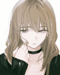Rule 34 | 1girl, black choker, black shirt, brown hair, choker, closed mouth, commentary, earclip, girls band cry, grey eyes, hand up, highres, kawaragi momoka, long hair, long sleeves, multicolored hair, roots (hair), shirt, simple background, siy (shengxiu760722), sleeves past wrists, solo, symbol-only commentary, upper body, white background