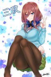 Rule 34 | 1girl, absurdres, ass, blue cardigan, blue eyes, blush, breasts, brown hair, brown panties, brown pantyhose, cardigan, closed mouth, floral background, go-toubun no hanayome, green skirt, hair between eyes, hand up, head tilt, headphones, headphones around neck, highres, knees together feet apart, knees up, large breasts, long hair, long sleeves, looking at viewer, miniskirt, nakano miku, nez-box, no shoes, panties, pantyhose, pleated skirt, shirt, signature, skirt, smile, solo, undershirt, underwear, w, white background, white shirt
