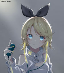 Rule 34 | 1girl, absurdres, artist name, black bow, blonde hair, blue eyes, bow, cleavage cutout, closed mouth, clothing cutout, grey background, hair between eyes, hair bow, highres, holding, kagamine rin, long sleeves, naomisunny121, short hair, shoulder cutout, smile, solo, sweater, swept bangs, vocaloid, white sweater