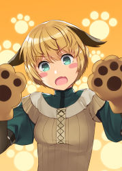 Rule 34 | 1girl, animal hands, blonde hair, blush stickers, fang, fate/grand order, fate (series), gareth (fate), gloves, green eyes, highres, multicolored hair, nonderi, paw gloves, paw print, paw print background, short hair, two-tone hair