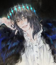 Rule 34 | 1boy, black background, black hair, blue eyes, cape, cloak, crown, fate/grand order, fate (series), fur-trimmed cape, fur trim, hair between eyes, highres, lips, long hair, long sleeves, male focus, oberon (fate), pan (iway22), parted lips, shirt, simple background, solo, spoilers, white shirt