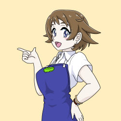 Rule 34 | 10s, 1girl, apron, blue eyes, blush, bracelet, breasts, brown hair, commentary, commentary request, dodo (yad-ddi), earrings, gundam, gundam build divers, hand on own hip, highres, jewelry, large breasts, nanase nanami (gundam build divers), open mouth, pointing, short hair, solo, stud earrings, upper body, yellow background