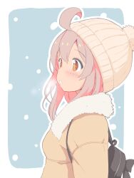 Rule 34 | 1girl, ahoge, backpack, bag, beanie, blue background, breath, commentary, from side, fur collar, genderswap, genderswap (mtf), hair between eyes, hat, highres, light blush, long hair, onii-chan wa oshimai!, outline, oyama mahiro, parted lips, pink hair, pom pom (clothes), pom pom beanie, simple background, snow, snowing, solo, unkimo, upper body, white outline, winter clothes