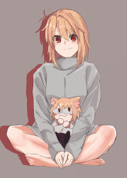 Rule 34 | 1girl, :3, absurdres, animal ear fluff, arcueid brunestud, barefoot, blonde hair, blush, blush stickers, grey background, grey sweater, hair between eyes, highres, indian style, looking at viewer, neco-arc, pikaremon, red eyes, short hair, sitting, smile, solo, sweater, tsukihime