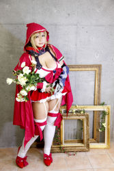 Rule 34 | 1girl, asian, blonde hair, breasts, brooch, chouzuki maryou, cleavage, cosplay, green eyes, highres, hip focus, jewelry, large breasts, photo (medium), picture frame, plump, queen&#039;s blade, queen&#039;s blade grimoire, solo, thick thighs, thighs, wide hips, zara (queen&#039;s blade), zara (queen&#039;s blade) (cosplay)