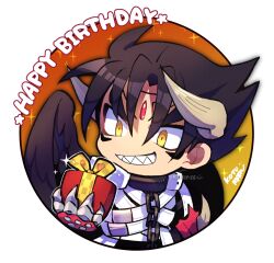 Rule 34 | 1boy, bandages, black hair, black wings, chain, devil jin, facial mark, forehead jewel, gift, grey horns, grin, happy birthday, holding, holding gift, horns, kazama jin, kotorai, looking at object, male focus, no nose, round image, sharp teeth, signature, smile, solo, sparkle, teeth, tekken, wings, yellow eyes