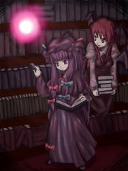 Rule 34 | 2girls, bad id, bad pixiv id, book, female focus, hat, head wings, koakuma, library, long hair, multiple girls, patchouli knowledge, purple hair, red hair, ribbon, embodiment of scarlet devil, touhou, voile, wings, yoshitsuna