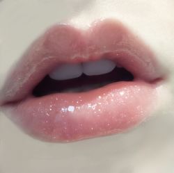 Rule 34 | 1girl, bad id, bad pixiv id, female focus, lips, original, parted lips, pink lips, reinatriendl, solo, teeth