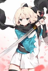Rule 34 | 1girl, ahoge, arm guards, bad id, bad pixiv id, black bow, black scarf, black thighhighs, blush, bow, brown eyes, closed mouth, cowboy shot, fate (series), fighting stance, gradient background, hair bow, highres, holding, holding sword, holding weapon, japanese clothes, katana, kimono, koha-ace, legs apart, long sleeves, looking at viewer, obi, okita souji (fate), okita souji (koha-ace), ongyageum, open clothes, petals, ponytail, sash, scarf, solo, standing, sword, thighhighs, weapon, white kimono, wide sleeves