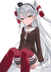 Rule 34 | 1girl, :&lt;, amatsukaze (kancolle), ass, black choker, blush, brown dress, choker, closed mouth, dress, fathom, feet out of frame, gloves, grey hair, hair between eyes, hair tubes, highres, kantai collection, long hair, long sleeves, looking at viewer, red thighhighs, sailor collar, sailor dress, simple background, sitting, solo, thighhighs, twitter username, white background, white gloves, white sailor collar, yellow eyes