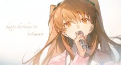 1girl artist_name black_ribbon brown_eyes brown_hair cardigan character_name floating_hair hair_ribbon happy_birthday highres holding holding_microphone long_hair microphone mikou_(mikou_minnow) music ogiso_setsuna pink_cardigan ribbon simple_background singing solo sweater turtleneck turtleneck_sweater two_side_up upper_body white_album_(series) white_album_2 white_background white_sweater