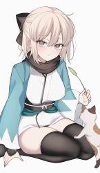 1girl absurdres ahoge black_bow blonde_hair bow breasts cat fate/grand_order fate_(series) hair_bow half_updo haori highres japanese_clothes kimono koha-ace large_breasts long_sleeves looking_at_viewer mati5572 obi okita_souji_(fate) okita_souji_(koha-ace) sash short_hair short_kimono solo thighs white_kimono wide_sleeves yellow_eyes