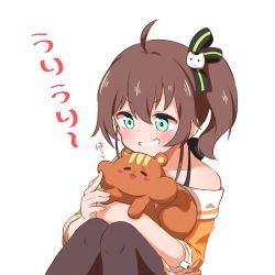 Rule 34 | 1girl, = =, ahoge, animal, black pantyhose, black ribbon, blue eyes, blush, brown hair, cat hair ornament, check commentary, commentary request, finger to another&#039;s cheek, grin, hair between eyes, hair ornament, hair ribbon, halterneck, holding, holding animal, hololive, jacket, knees to chest, looking down, matsurisu, medium hair, natsuiro matsuri, natsuiro matsuri (1st costume), off-shoulder jacket, off shoulder, open mouth, orange jacket, pantyhose, ribbon, short sleeves, side ponytail, simple background, smile, solo focus, spaghetti strap, translation request, virtual youtuber, white background, yugudora