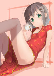 Rule 34 | 1girl, baozi, china dress, chinese clothes, dress, eating, food, green eyes, grey hair, hair ornament, hairclip, knees up, kohshibasaki, leg up, looking at viewer, pink background, red dress, shade, short hair, short sleeves, side slit, sitting, solo, symbol-only commentary, thighs, yama no susume, yukimura aoi