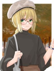 Rule 34 | 1girl, ahoge, alternate costume, artoria pendragon (all), artoria pendragon (fate), bag, beret, black shirt, blonde hair, blurry, blurry background, eyebrows, fate/grand order, fate/stay night, fate (series), glasses, green eyes, hair ornament, hand up, handbag, hat, highres, holding, kazama (akki12), looking at viewer, ponytail, saber (fate), shirt, sidelocks, smile, solo, tree, upper body, watch, wide sleeves