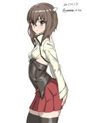 Rule 34 | 1girl, black thighhighs, brown eyes, brown hair, corset, cowboy shot, dated, flat chest, hakama, hakama short skirt, hakama skirt, headband, headgear, highres, japanese clothes, kantai collection, looking at viewer, pleated skirt, red hakama, red skirt, simple background, skirt, solo, taihou (kancolle), thighhighs, twitter username, white background, yamano rita