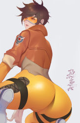 Rule 34 | 1girl, ass, bown hair, cameltoe, highres, kneeling, overwatch, pants, shoes, solo, tagme, tracer (overwatch), xiumu bianzhou
