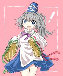 Rule 34 | !, 1girl, bare legs, blue eyes, blue skirt, chups, cowboy shot, grey hair, hat, highres, japanese clothes, kariginu, long sleeves, looking at viewer, mononobe no futo, one-hour drawing challenge, pink background, ponytail, purple neckwear, skirt, sleeves past fingers, sleeves past wrists, smile, solo, tate eboshi, touhou, wide sleeves
