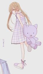 Rule 34 | 1girl, brown eyes, brown hair, dress, full body, highres, holding, holding stuffed toy, long hair, looking at viewer, looking back, original, smile, solo, standing, standing on one leg, stuffed animal, stuffed cat, stuffed toy, twintails, waramugu
