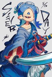 Rule 34 | 1girl, blue hair, blue hakama, blue haori, character name, closed mouth, collarbone, commentary, dated, doggo 1d34, earrings, eyelashes, grey background, hair over one eye, hairband, hakama, haori, highres, holding, holding sword, holding weapon, japanese clothes, jewelry, long hair, looking ahead, multiple earrings, nintendo, octoling, red eyes, samurai, sheath, shiver (splatoon), short eyebrows, signature, simple background, solo, splatoon (series), splatoon 3, sword, tentacle hair, thick eyebrows, tooth earrings, weapon, white hairband