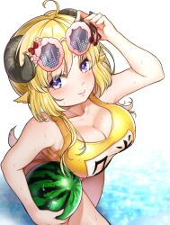 Rule 34 | 1girl, alternate costume, blonde hair, blush, breasts, carmen kiruya, competition swimsuit, curved horns, food, fruit, highres, hololive, horns, large breasts, looking at viewer, musical note, one-piece swimsuit, purple eyes, simple background, smile, sunglasses, sunglasses on head, swimsuit, tail, tsunomaki watame, virtual youtuber, water, watermelon, wet