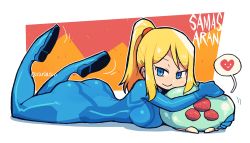 Rule 34 | 1girl, absurdres, ass, blonde hair, blue eyes, bodysuit, breasts, character name, heart, highres, legs up, looking at viewer, lying, metroid, metroid (creature), mole, mole under mouth, nintendo, on stomach, ponytail, rariatto (ganguri), samus aran, smile, spoken heart, zero suit