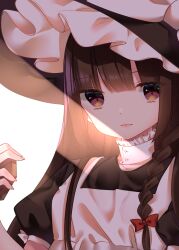 Rule 34 | 1girl, bow, braid, brown eyes, brown hair, cacao (cacaomgmg), closed mouth, commentary request, cosplay, expressionless, hair bow, hakurei reimu, hat, hat bow, highres, kirisame marisa, kirisame marisa (cosplay), long hair, looking at viewer, mini-hakkero, red bow, short sleeves, side braid, single braid, solo, touhou, white bow, witch hat