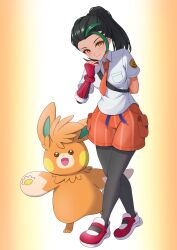 1girl absurdres arm_behind_back between_breasts black_hair breast_pocket breasts closed_mouth collared_shirt commentary_request creatures_(company) eyelashes fingerless_gloves game_freak gloves green_hair hand_up highres holding holding_poke_ball mochitaro_(mothitaroo) multicolored_hair necktie nemona_(pokemon) nintendo orange_eyes orange_necktie orange_shorts pantyhose pawmot pocket poke_ball poke_ball_(basic) pokemon pokemon_(creature) pokemon_sv school_uniform shirt shoes shorts smile standing strap strap_between_breasts two-tone_hair white_shirt