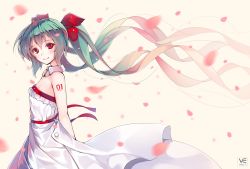 Rule 34 | 1girl, arms behind back, blonde hair, blush, detached collar, dress, frilled dress, frills, from side, gradient hair, green hair, hair ribbon, hatsune miku, highres, long hair, looking at viewer, multicolored hair, petals, red eyes, ribbon, simple background, smile, solo, twintails, veilrain, very long hair, vocaloid, watermark, white dress