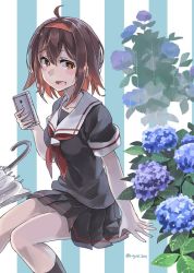Rule 34 | 1girl, :d, ahoge, black serafuku, black skirt, blush, brown eyes, brown hair, cellphone, collarbone, commentary, cowboy shot, flower, hair between eyes, headband, holding, holding phone, hydrangea, kantai collection, leaf, looking at viewer, neckerchief, open mouth, phone, pleated skirt, red neckerchief, sailor collar, school uniform, serafuku, shiratsuyu (kancolle), short hair, short sleeves, sitting, skirt, smartphone, smile, solo, striped, striped background, sugue tettou, twitter username, two-tone background, umbrella, white sailor collar