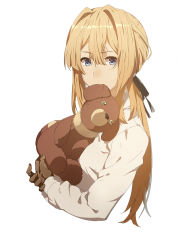 Rule 34 | 10s, 1girl, bad id, bad pixiv id, biting, blonde hair, blue eyes, club3, gloves, highres, long hair, looking at viewer, simple background, solo, stuffed animal, stuffed toy, upper body, violet evergarden, violet evergarden (series), white background